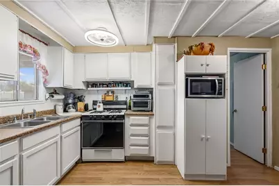 2212 E Cabot Drive, Mohave Valley, AZ 86440 - Photo 8