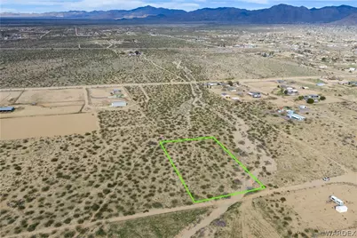 306-40-002S W Crystal Drive, Golden Valley, AZ 86413 - Photo 4