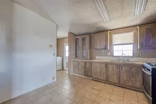 1924 Montclair Dr, Bullhead City, AZ 86442 - Photo 6