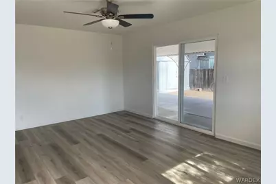 1820 Riverside Drive, Bullhead City, AZ 86442 - Photo 10
