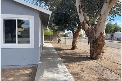 1820 Riverside Drive, Bullhead City, AZ 86442 - Photo 6