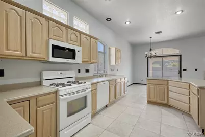 2922 Ladera Drive, Bullhead City, AZ 86429 - Photo 10