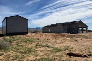 5875 W Burro Dr, Golden Valley, AZ 86413 - Photo 6