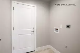 5875 W Burro Dr, Golden Valley, AZ 86413 - Photo 14