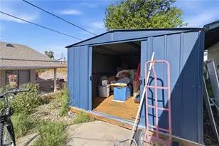 2075 Kingston Dr, Bullhead City, AZ 86442 - Photo 8