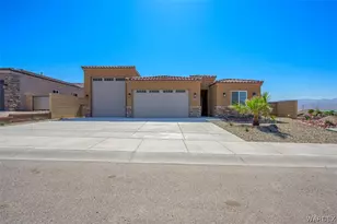 955 Athens Ct, Bullhead City, AZ 86429 - Photo 2