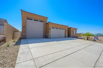 955 Athens Court, Bullhead City, AZ 86429 - Photo 4