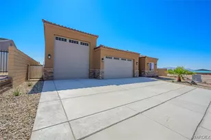 955 Athens Ct, Bullhead City, AZ 86429 - Photo 4