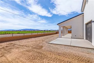 572 E Border Ln, Mohave Valley, AZ 86440 - Photo 54