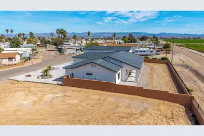 572 E Border Lane, Mohave Valley, AZ 86440 - Photo 58