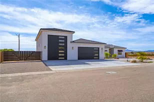 572 E Border Ln, Mohave Valley, AZ 86440 - Photo 2