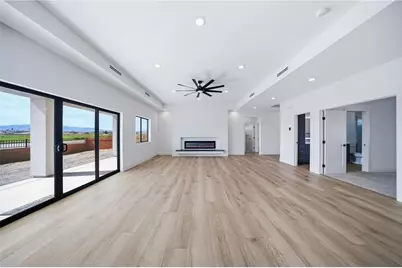 572 E Border Lane, Mohave Valley, AZ 86440 - Photo 10