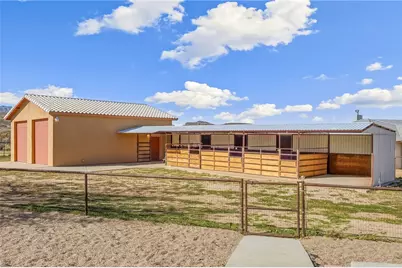 2205 E Cactus Wren Road, Kingman, AZ 86409 - Photo 2