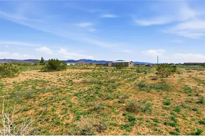 6153 W Collins Drive, Golden Valley, AZ 86413 - Photo 28