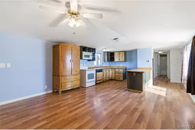 6153 W Collins Drive, Golden Valley, AZ 86413 - Photo 12