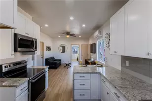 370 Riverfront Dr, Bullhead City, AZ 86442 - Photo 12