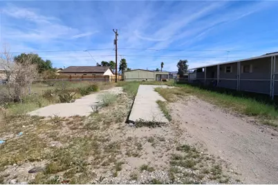 1788 Granada Drive, Bullhead City, AZ 86442 - Photo 8