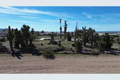 3008 W McConnico Road, Golden Valley, AZ 86413 - Photo 10