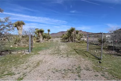 3008 W McConnico Road, Golden Valley, AZ 86413 - Photo 34
