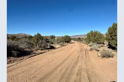 6806 N Frerichs Ranch Road, Hackberry, AZ 86411 - Photo 32