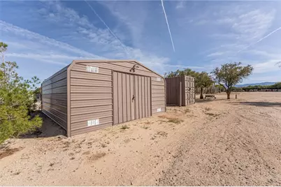14158 S Calabasas Road, Yucca, AZ 86438 - Photo 34