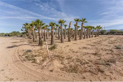 14158 S Calabasas Road, Yucca, AZ 86438 - Photo 96