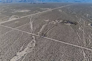 14158 S Calabasas Rd, Yucca, AZ 86438 - Photo 18