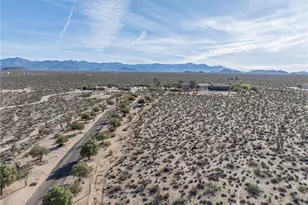 14158 S Calabasas Rd, Yucca, AZ 86438 - Photo 4