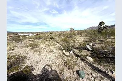 328-04-391 N Mariposa Drive, Dolan Springs, AZ 86441 - Photo 2