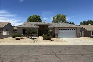 2063 John Wayne Dr, Kingman, AZ 86409 - Photo 1