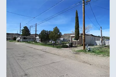 424 E Beverly Avenue, Kingman, AZ 86409 - Photo 4