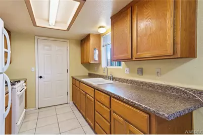 6595 W Hershey Way, Golden Valley, AZ 86413 - Photo 32