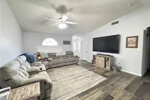 5159 S Amber Sands Dr, Fort Mohave, AZ 86426 - Photo 2
