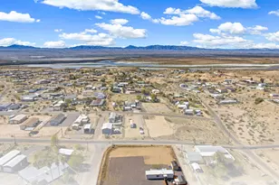 4757 E Cove Dr, Topock, AZ 86436 - Photo 6