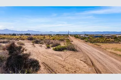 306-09-044 S Hope Road, Golden Valley, AZ 86413 - Photo 2