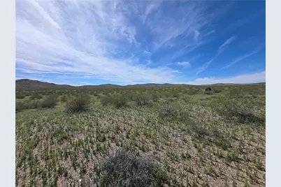 002 N Kanyr Road, Dolan Springs, AZ 86441 - Photo 12