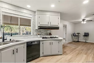 1636 Lakeside Drive, Bullhead City, AZ 86442 - Photo 20