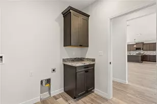 3232 Sidewheel Dr, Bullhead City, AZ 86429 - Photo 38