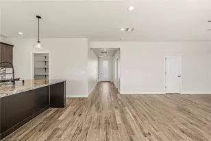 3232 Sidewheel Dr, Bullhead City, AZ 86429 - Photo 4