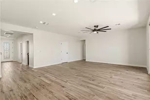 3232 Sidewheel Dr, Bullhead City, AZ 86429 - Photo 18