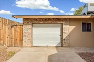 2434 Camino Del Rio, Bullhead City, AZ 86442 - Photo 8