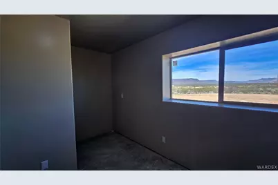 4302 W Speedway Road, Yucca, AZ 86438 - Photo 26