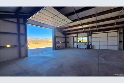 4302 W Speedway Road, Yucca, AZ 86438 - Photo 10