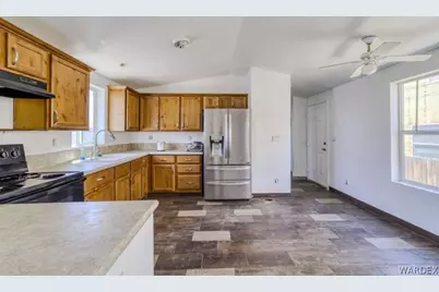 10025 S Driftwood Circle, Mohave Valley, AZ 86440 - Photo 8