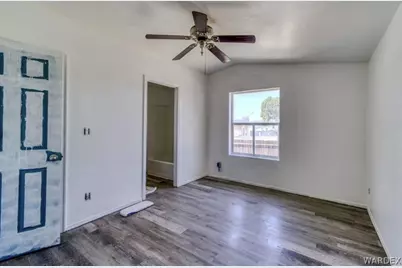 10025 S Driftwood Circle, Mohave Valley, AZ 86440 - Photo 12