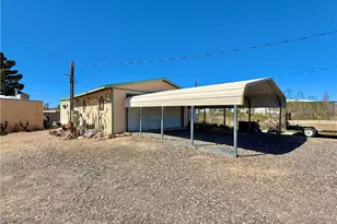 17305 N Lost Mine Dr, Dolan Springs, AZ 86441 - Photo 10