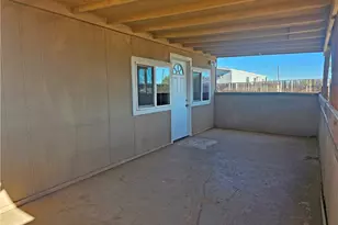 3595 E Warbler Ln, Kingman, AZ 86409 - Photo 4