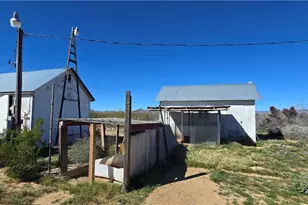 4842 N Gln Cyn Rd, Golden Valley, AZ 86413 - Photo 20