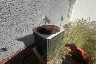 2542 Fox Ridge Ln, Bullhead City, AZ 86442 - Photo 10