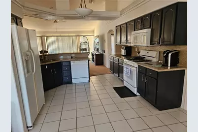 2068 E Lago Grande Bay, Fort Mohave, AZ 86426 - Photo 6